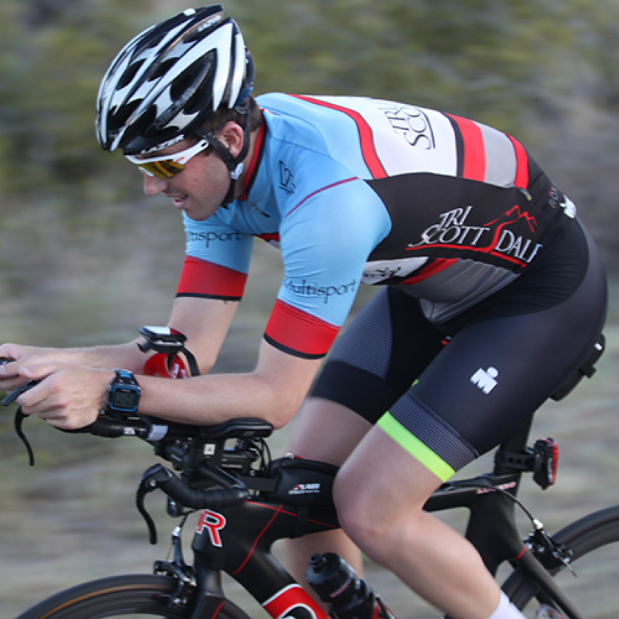 Student triathlete swims, bikes and runs his way out of depression Student triathlete swims, bikes and runs his way out of depression