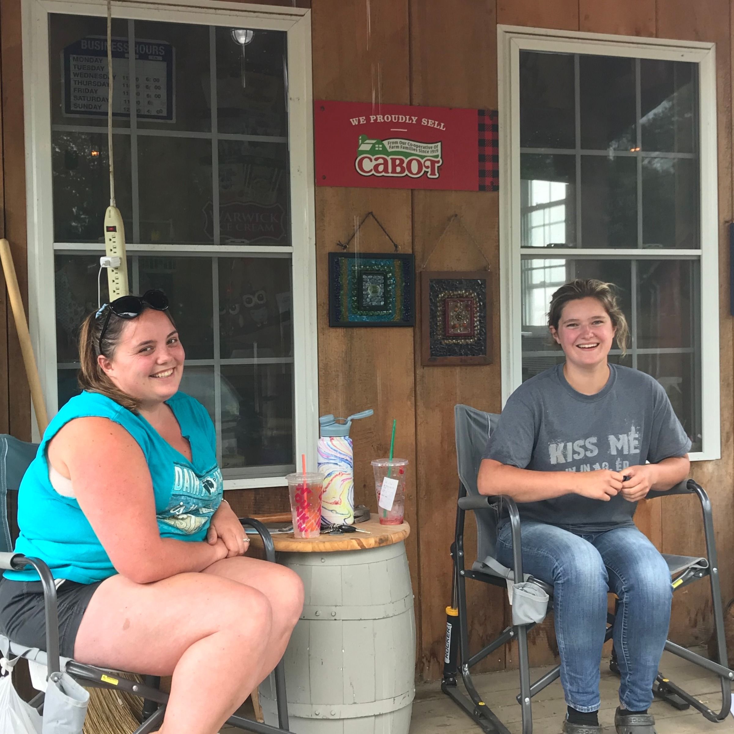 Two young dairy professionals talk business